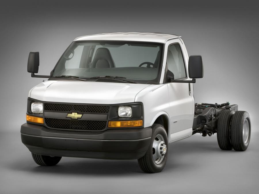  Chevrolet Express 4500 Cutaway 2008 года  (фото 9 из 10)